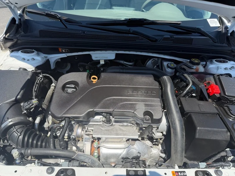Used 2018 SUMMIT WHITE Chevrolet LS image 29