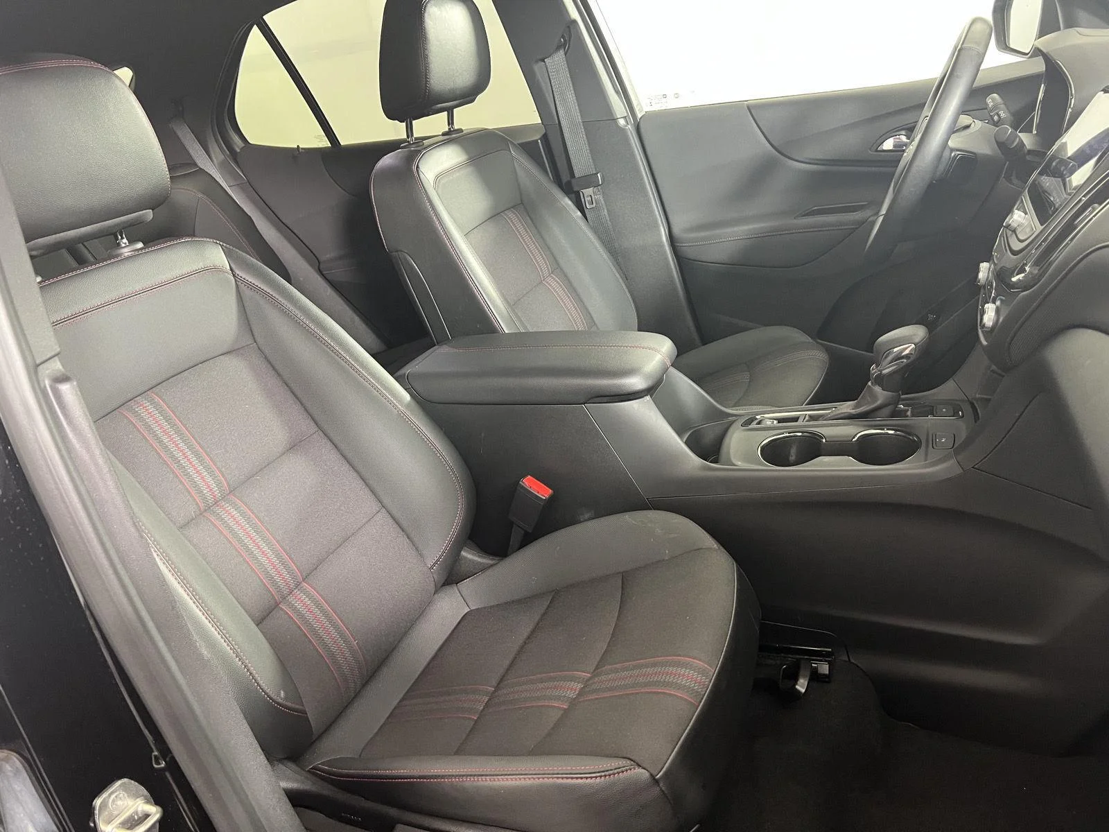 Used 2024 Mosaic Black Metallic Chevrolet RS image 28
