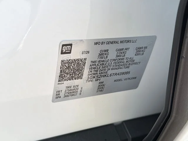 New 2026 White GMC AT4 image 25