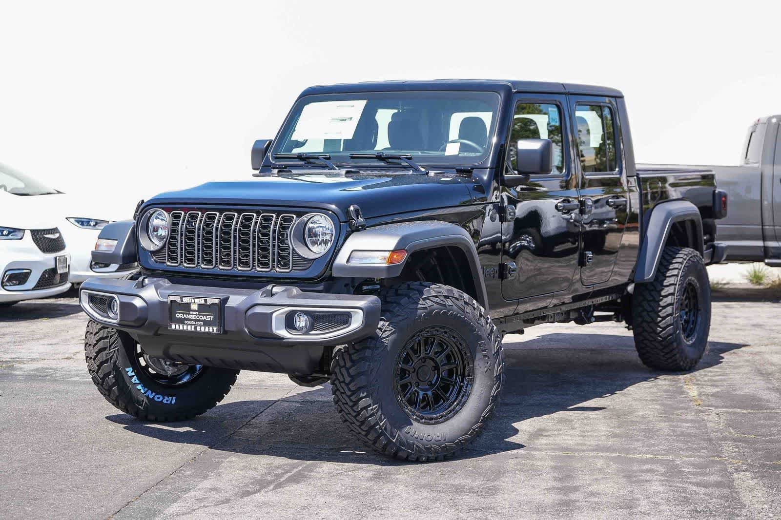 2026 Jeep Gladiator Sport