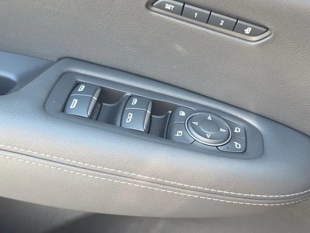 Used 2024 Crystal White Cadillac Premium Luxury image 31