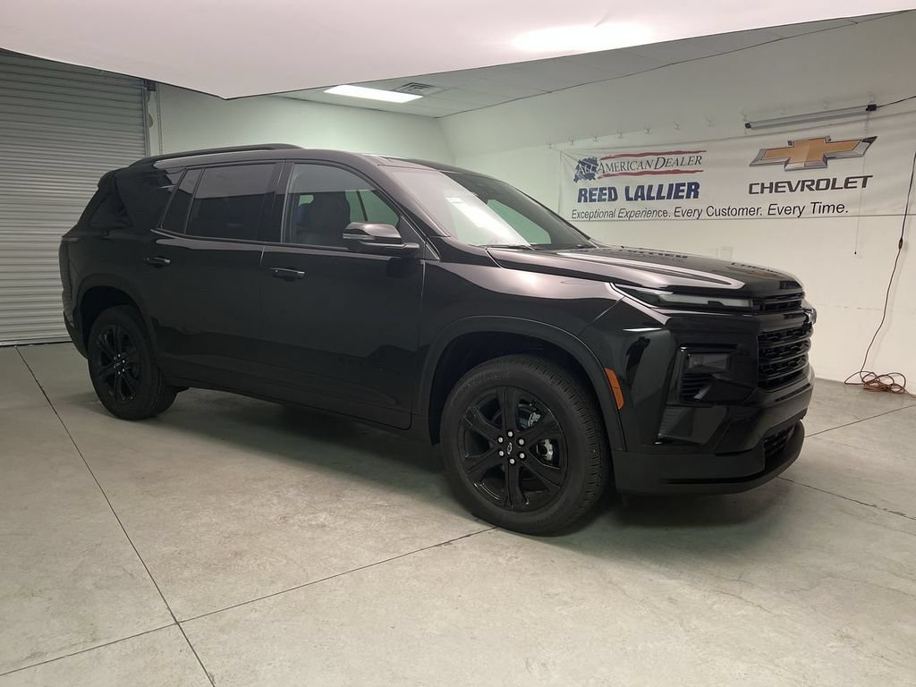 2027 Chevrolet Traverse LT - Photo 2