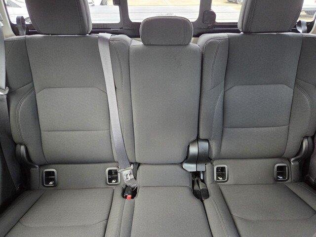 Used 2021 Snazzberry Pearlcoat Jeep Sport S image 31