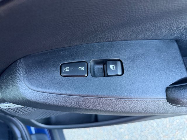 Certified Used 2021 Blue Kia SX image 33