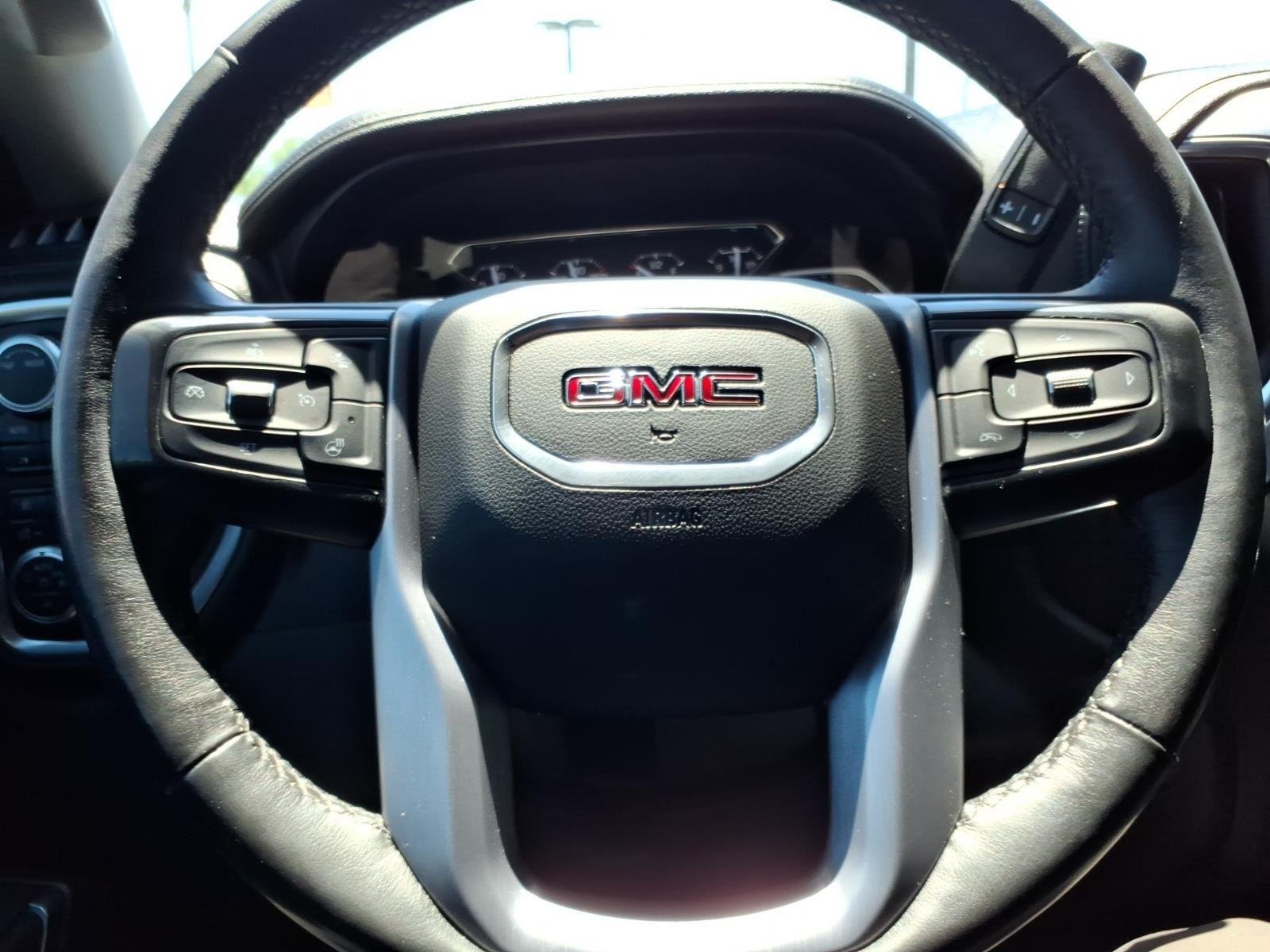 Used 2021 Onyx Black GMC SLT image 25