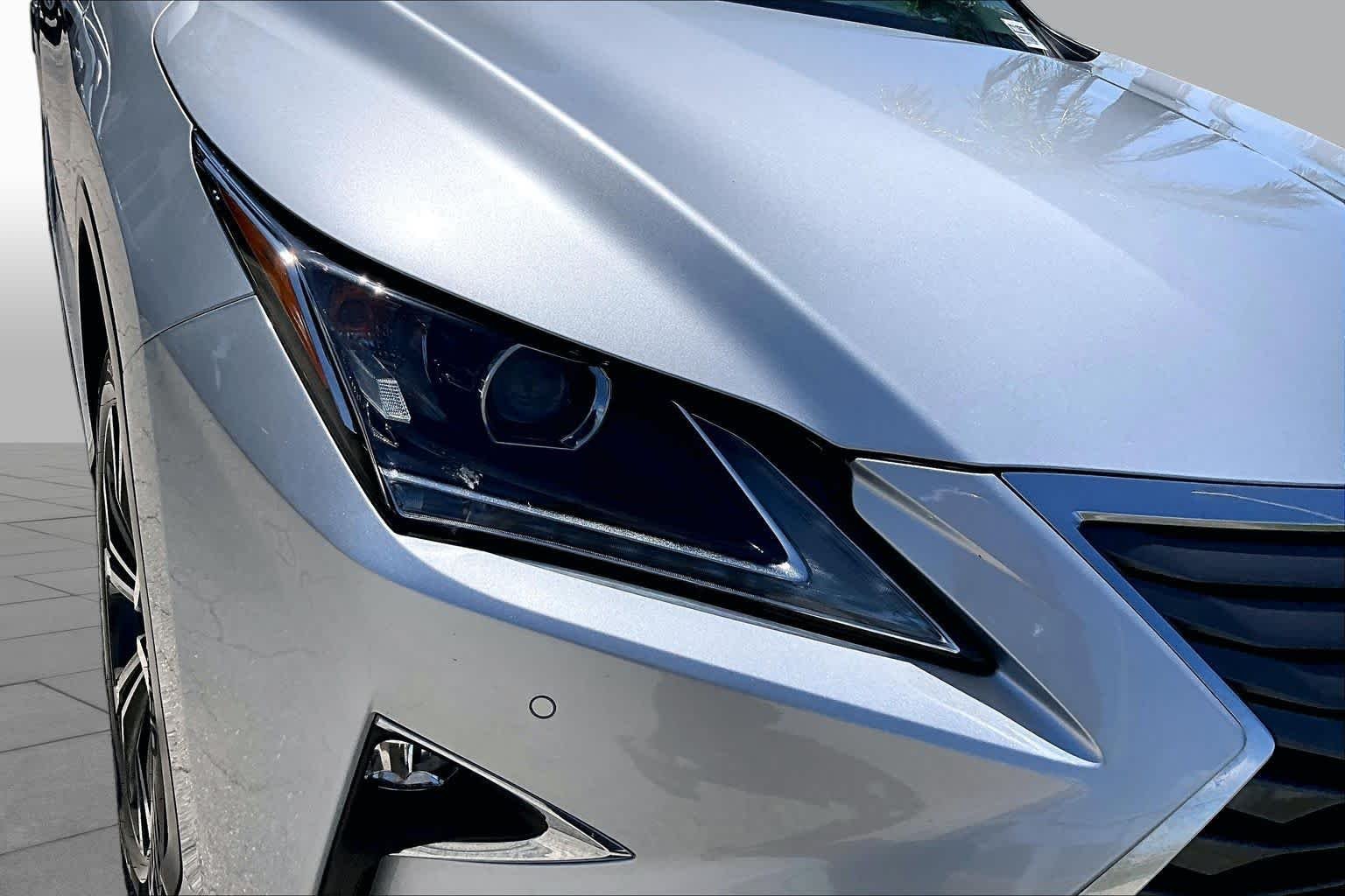 Used 2018 Silver Lining Metallic Lexus  image 28