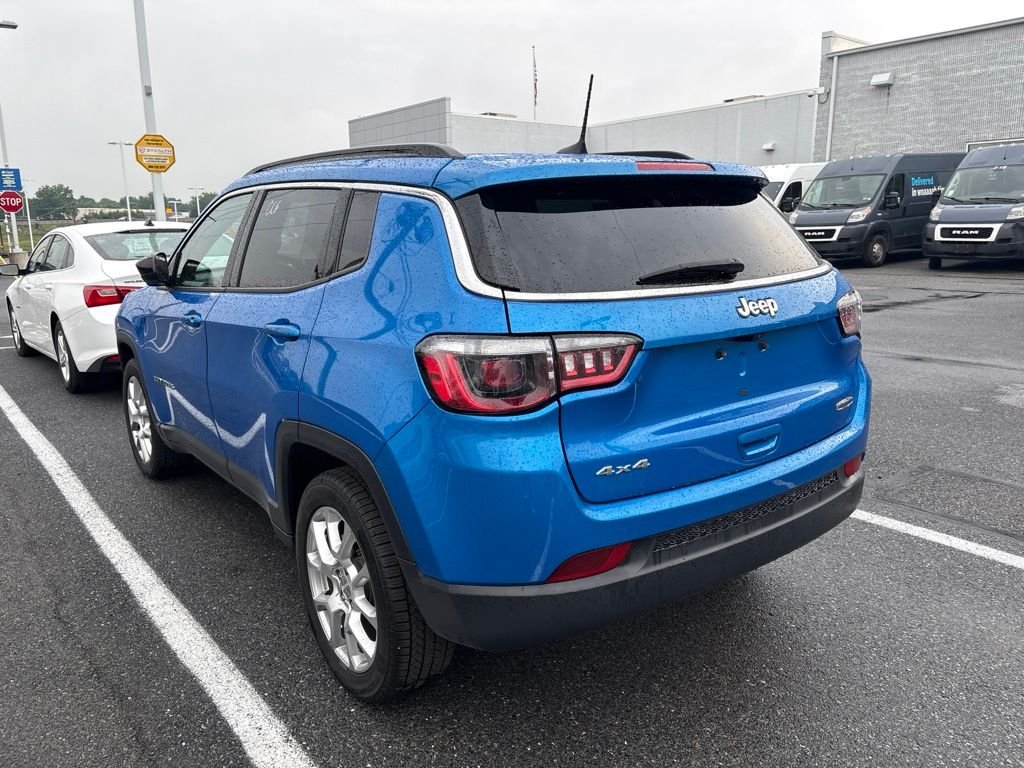 Used 2023 Blue Jeep Latitude Lux image 10
