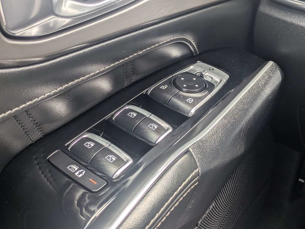 Used 2021 Beige Kia SX-Prestige image 25