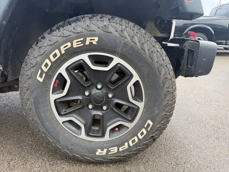 Used 2014 White Jeep Rubicon X image 4