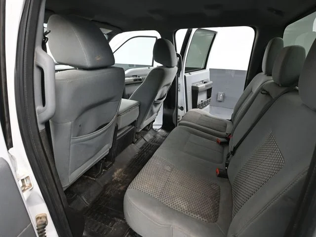 2011 Ford F-350 Super Duty XLT - Photo 30