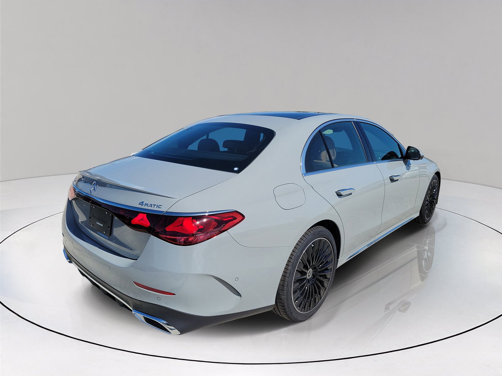 New 2027 MANUFAKTUR Alpine Grey Mercedes-Benz E 450 image 34