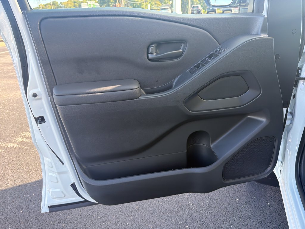 New 2027 White Nissan S image 12