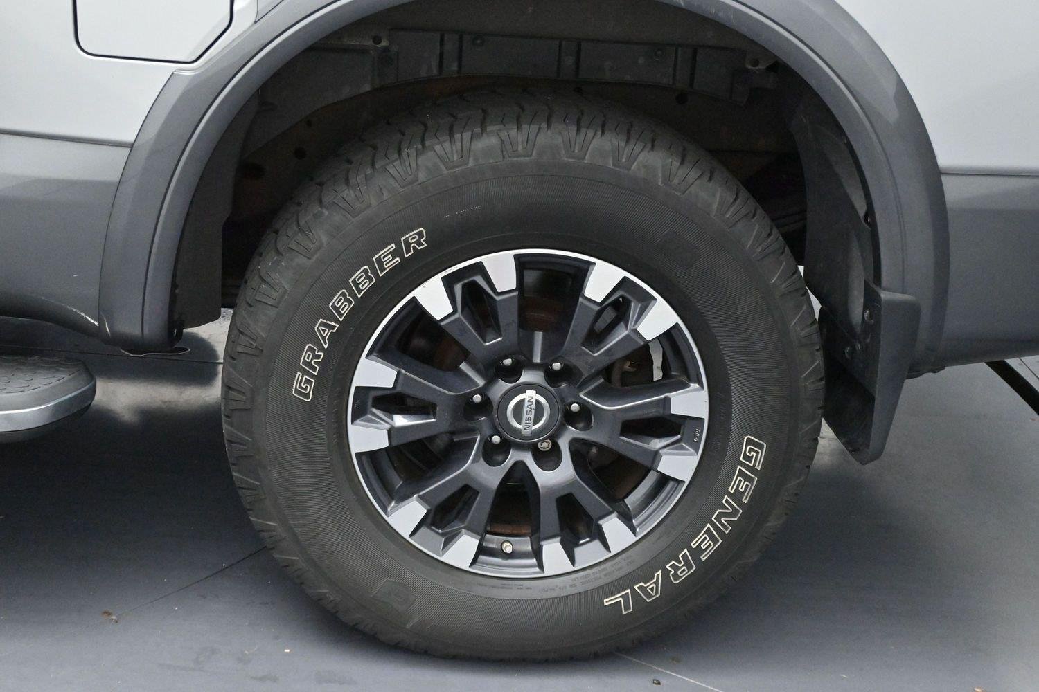 Used 2018 Brilliant Silver Nissan PRO-4X image 37