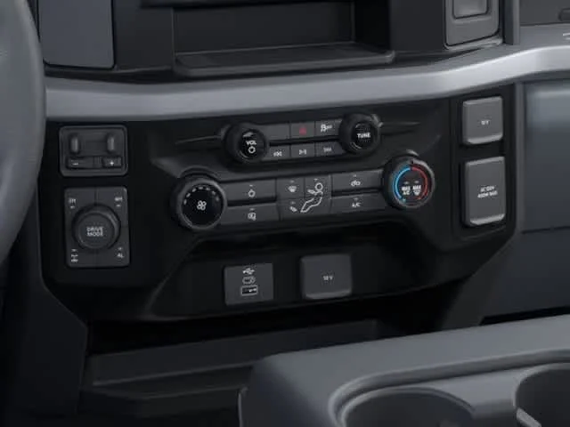 New 2026 Agate Black Metallic Ford XLT image 15