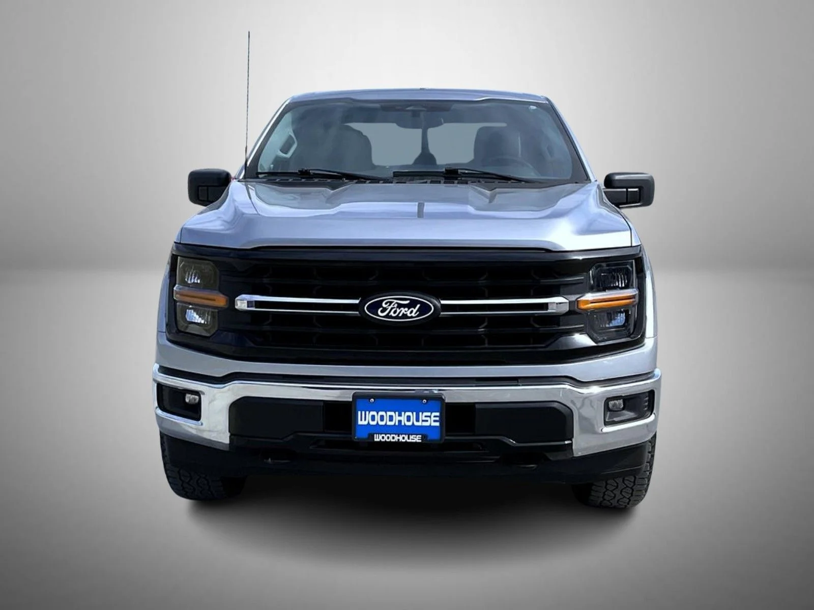 Used 2025 Silver Ford XLT image 2
