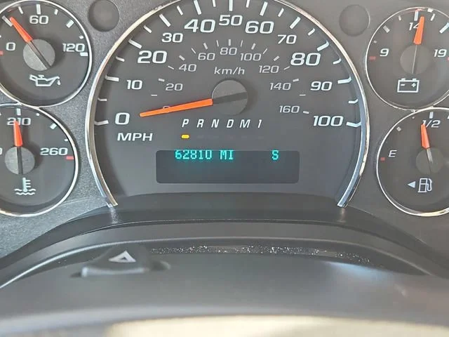 Used 2023 Summit White Chevrolet 1LT image 17