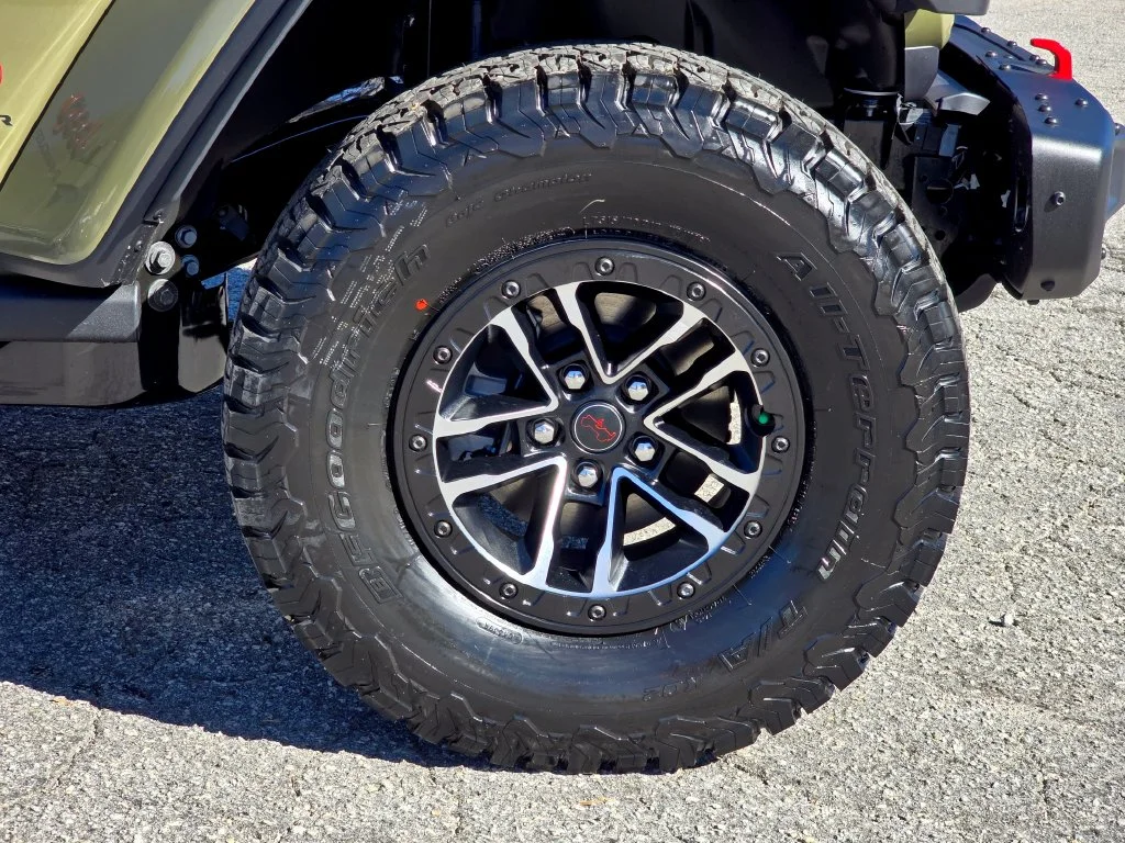 New 2027 Green Jeep Rubicon X image 15