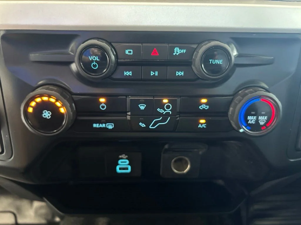 Used 2025 White Ford XL image 47