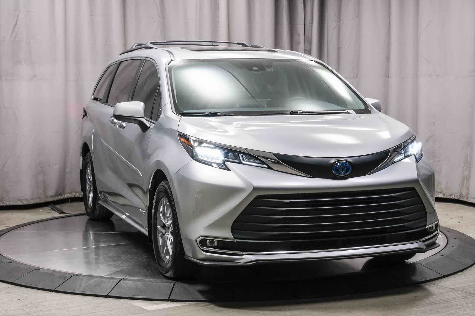 Used 2021 Celestial Silver Metallic Toyota XLE image 5
