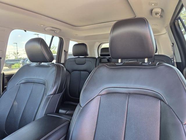 Used 2023 White Jeep 4xe image 8