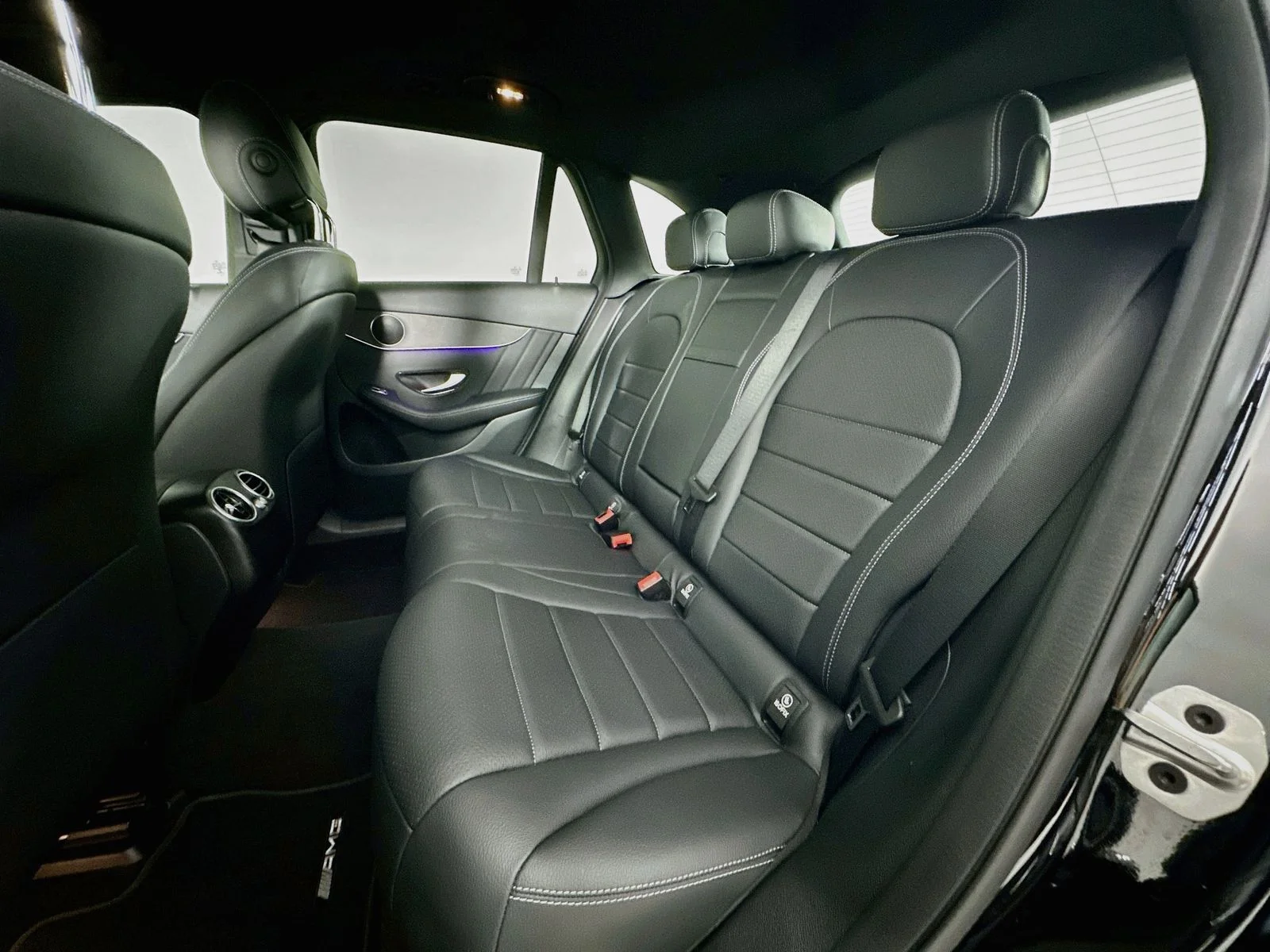 Used 2022 Black Mercedes-Benz GLC 300 image 23