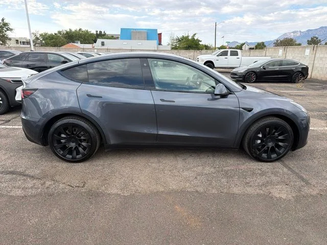 Used 2021 Gray Tesla Long Range image 4