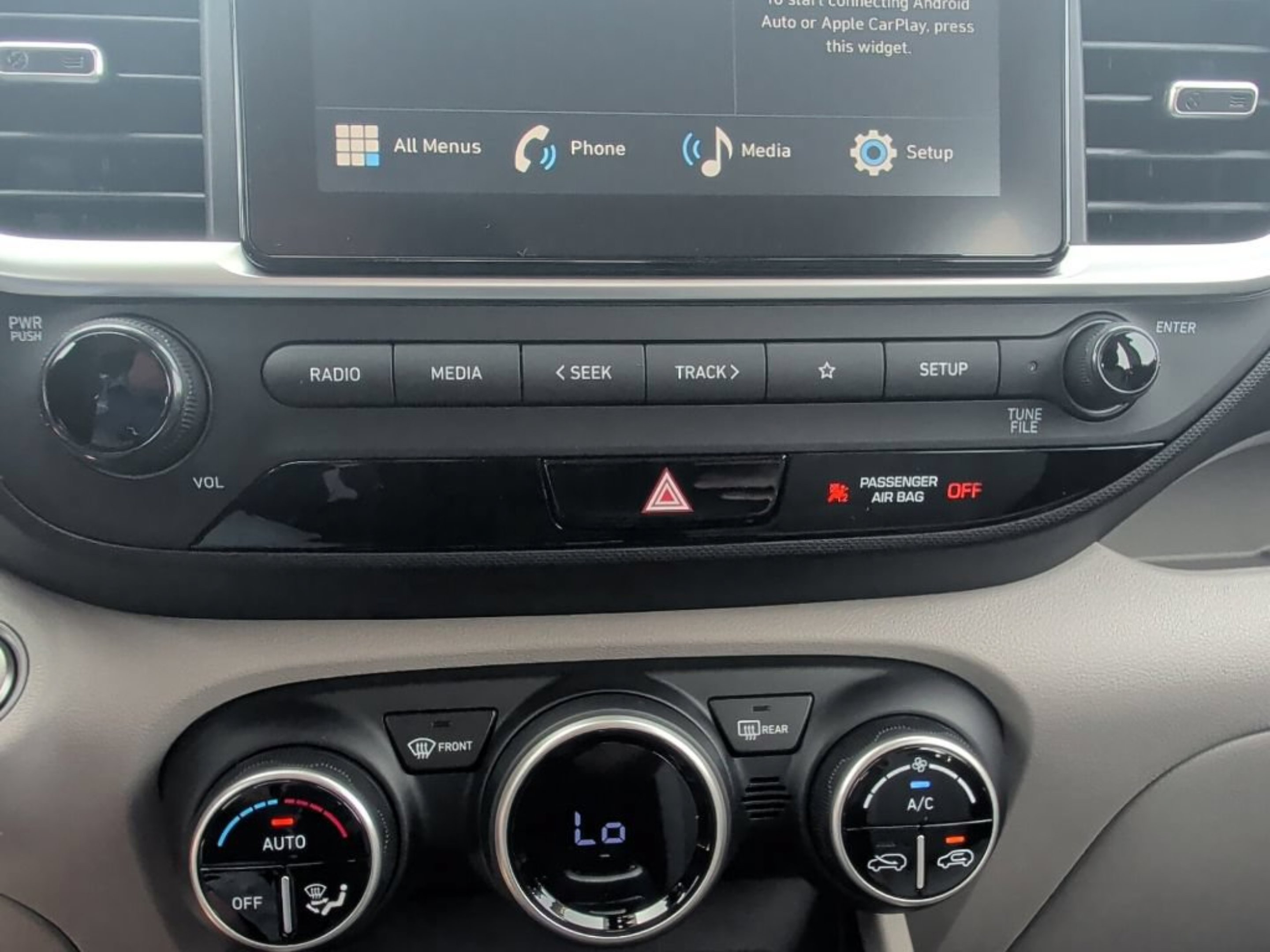 New 2026 Onyx Black Hyundai SEL image 23