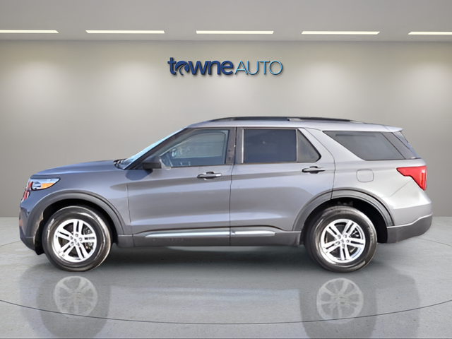 Used 2023 Gray Ford XLT image 4
