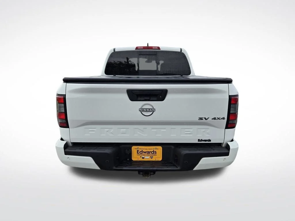 Used 2023 White Nissan SV image 4