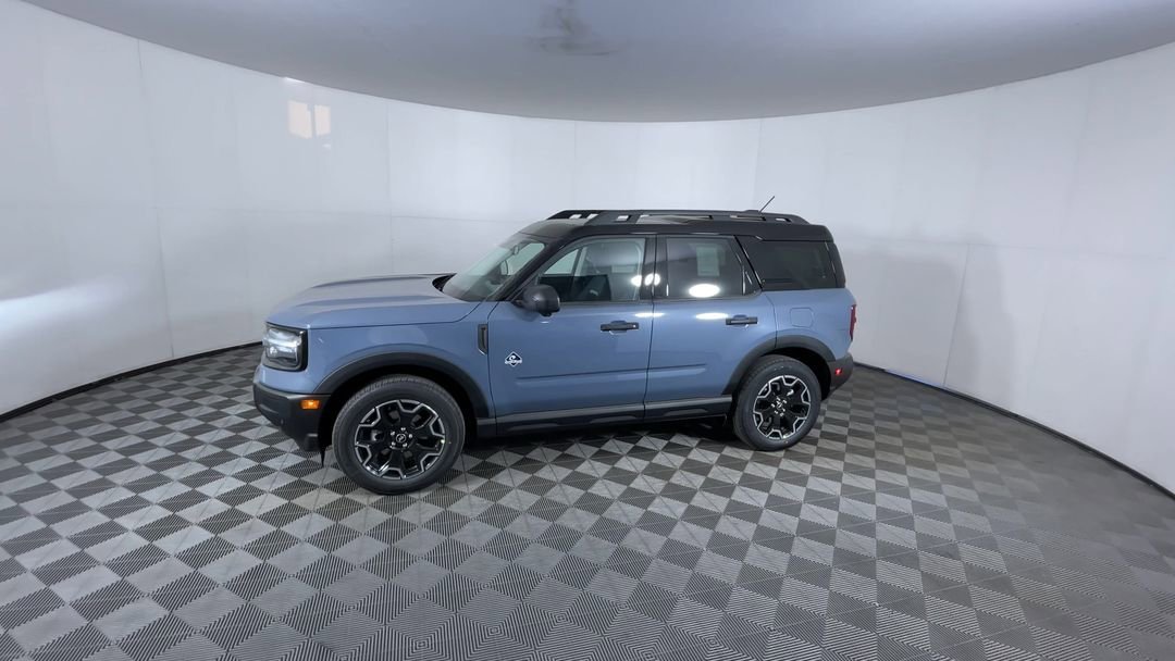 New 2026 Azure Gray Metallic Tri-Coat Ford Outer Banks image 4