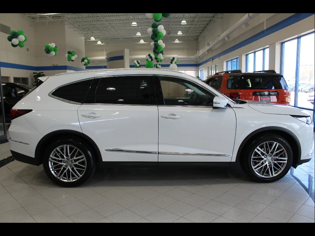 Used 2023 Platinum White Pearl Acura SH-AWD w/Advance image 4