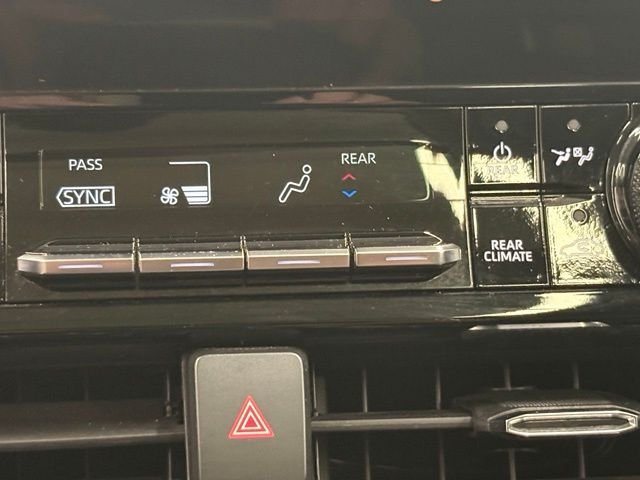 2023 Toyota Highlander Platinum - Photo 38