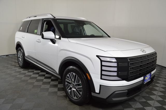New 2026 White Hyundai SEL 8P image 13