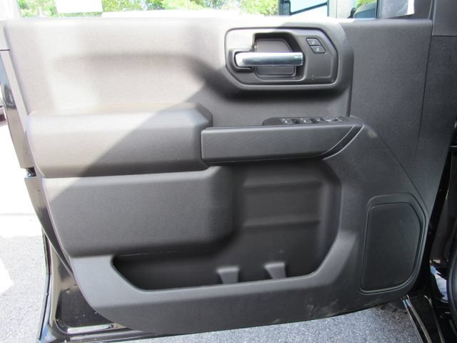 New 2026 Onyx Black GMC Pro image 10