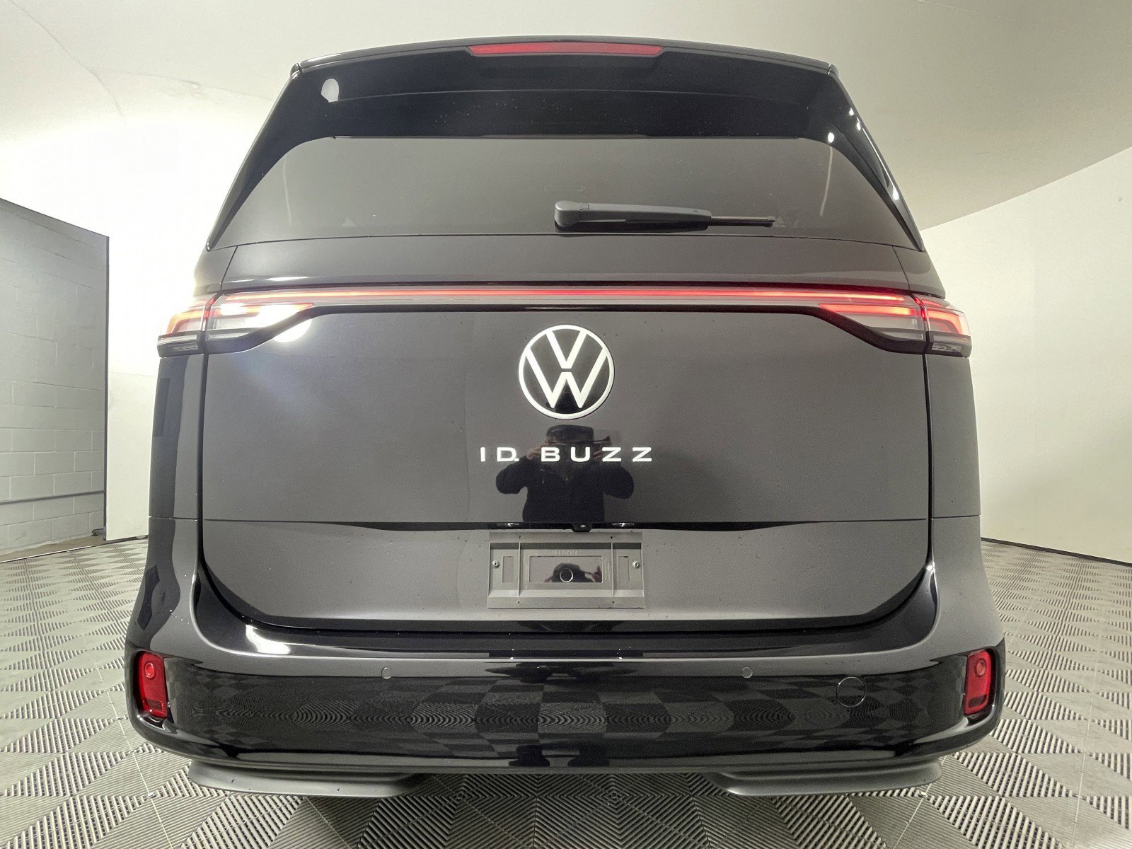 2025 Volkswagen ID. Buzz PRO S - Photo 12