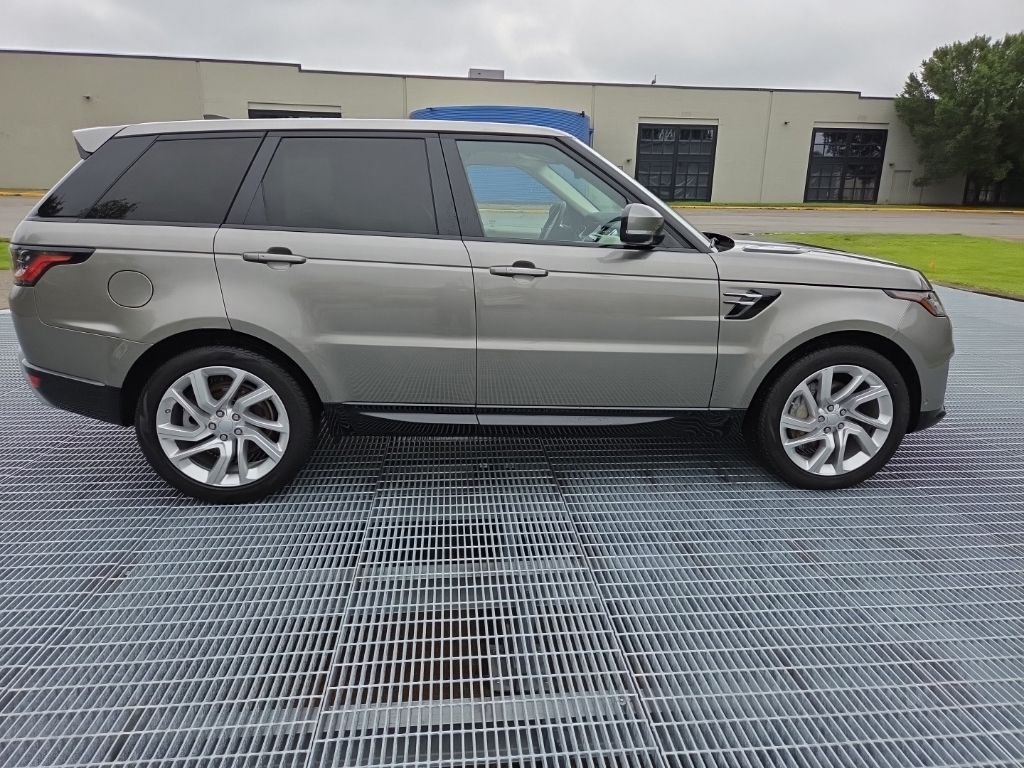 Used 2020 Silicon Silver Premium Metallic Land Rover HSE image 6