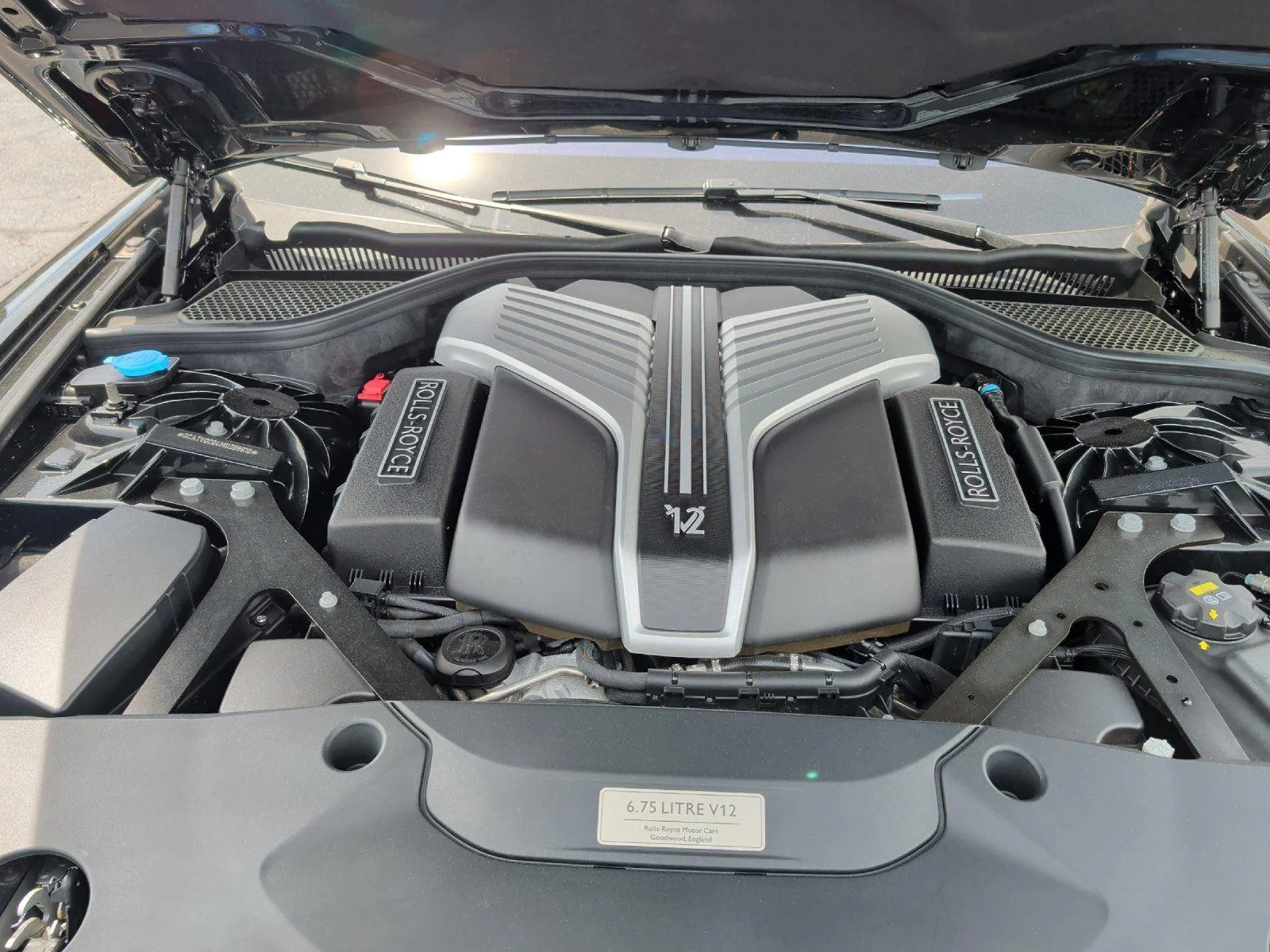 Used 2021 Black Diamond Rolls-Royce BASE image 9