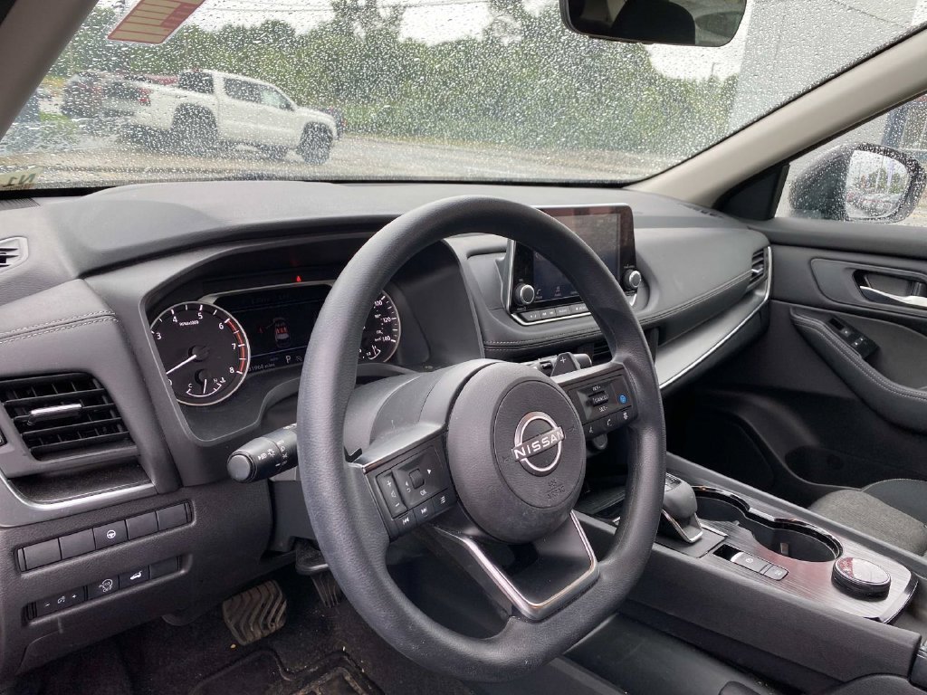 2024 Nissan Rogue SV - Photo 26