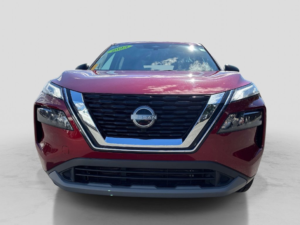 Used 2023 Red Nissan S image 7