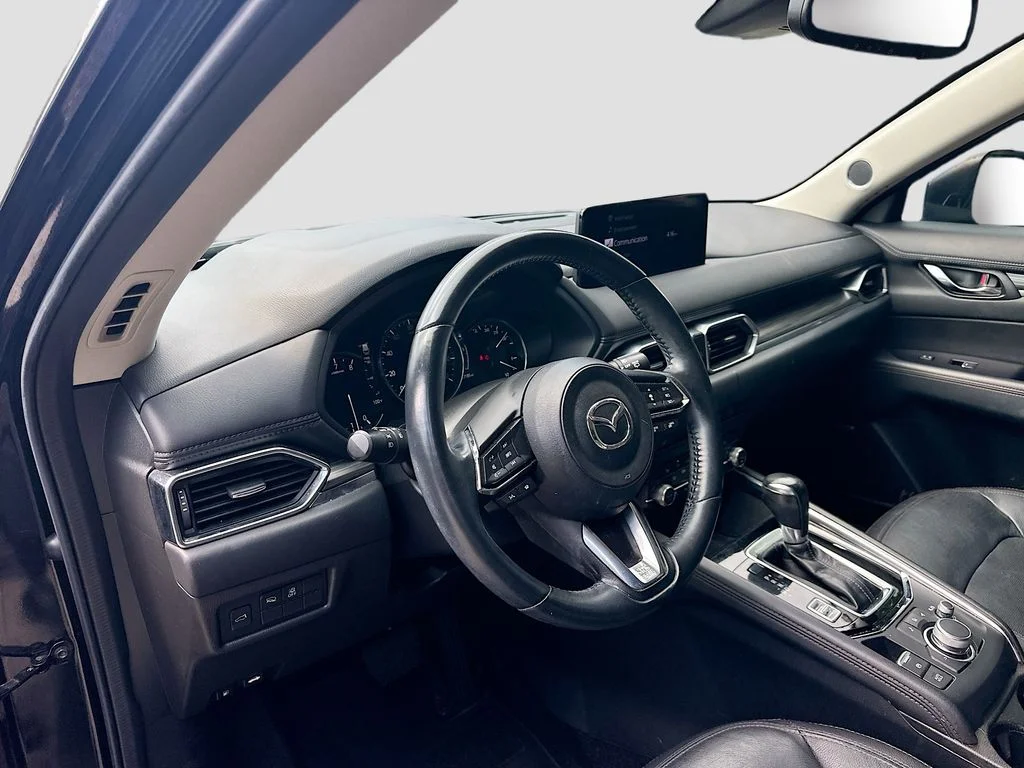 Used 2021 Jet Black Mazda Grand Touring Reserve image 9