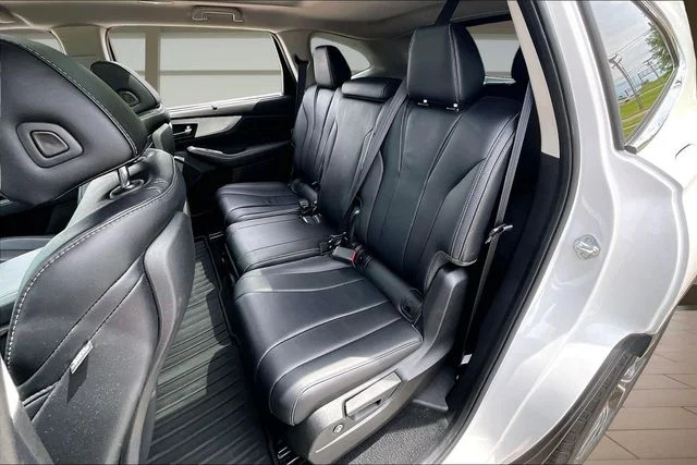 Used 2023 White Acura Technology image 25
