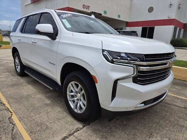 Used 2024 Iridescent Pearl Tricoat Chevrolet LT image 7