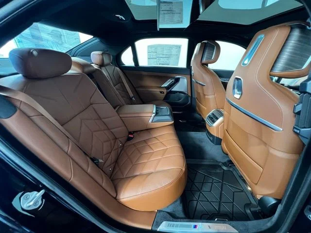 2025 BMW 7 Series 760i - Photo 39