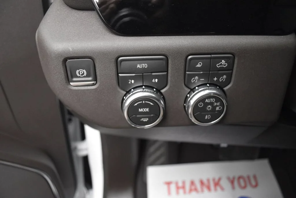 2026 GMC Sierra 1500 SLT - Photo 15