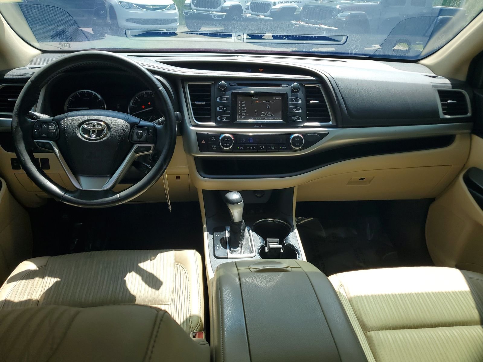 Used 2015 Red Toyota LE Plus V6 image 5