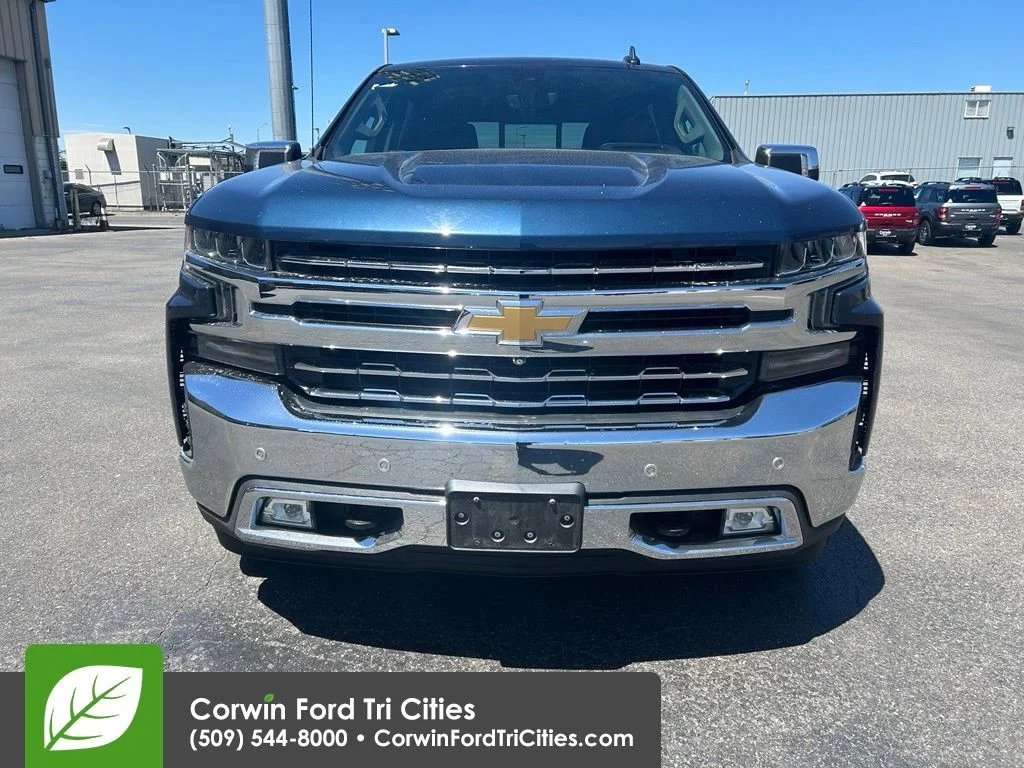 Used 2019 Northsky Blue Metallic Chevrolet LTZ image 11