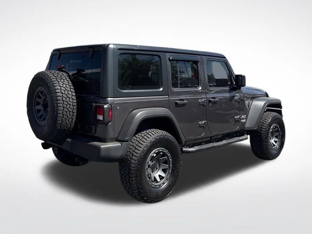 Used 2021 Gray Jeep Unlimited Sport image 2