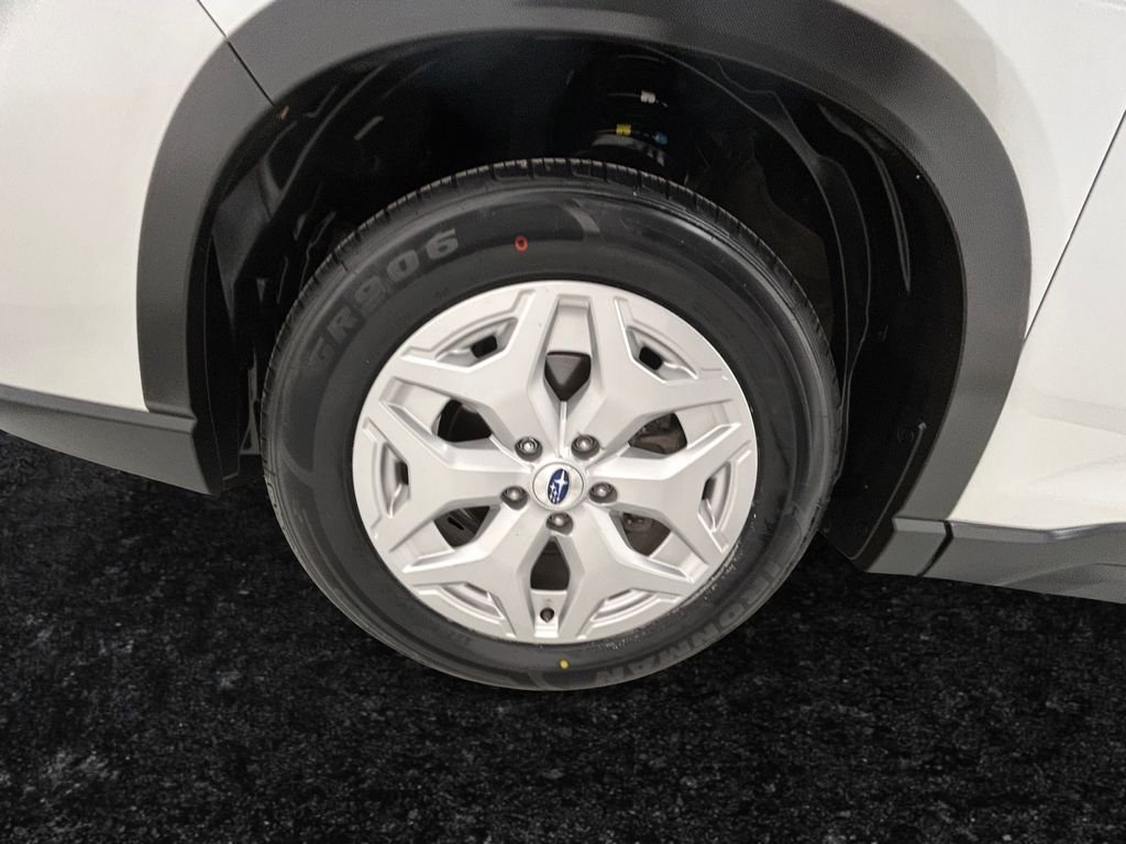 Used 2021 White Subaru Base image 27