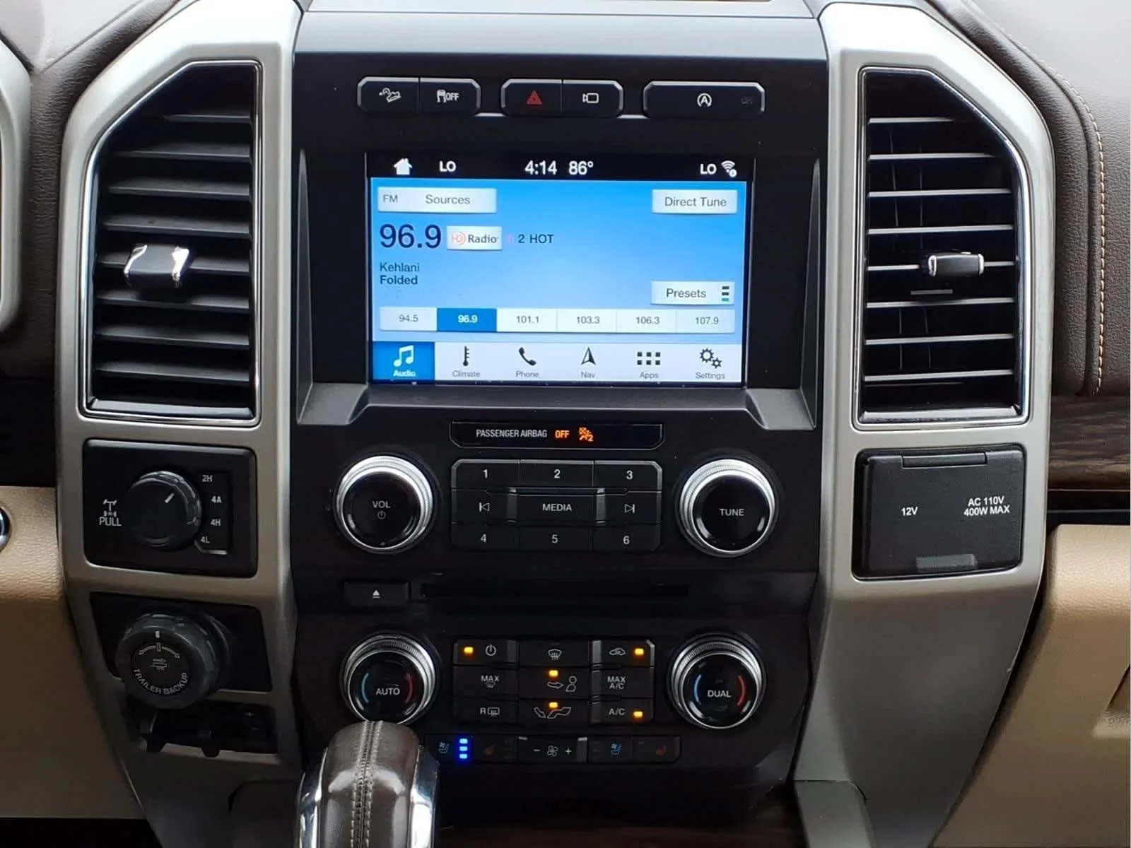 Used 2018 Magma Red/Stone Gray Ford LARIAT image 23
