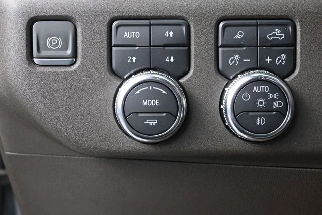 Used 2024 Sterling Metallic GMC SLT image 14